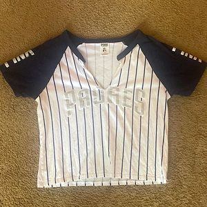 Padres Tee, Navy blue and White, True to size, Works with all bottoms